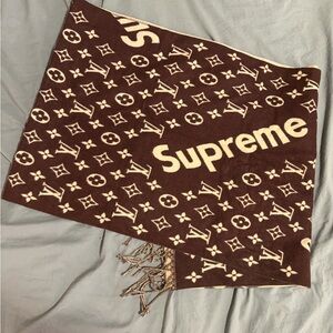 Supreme x Louis Vuitton Brown Scarf